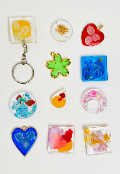 Make Resin Jewelry, Online class & kit, Gifts